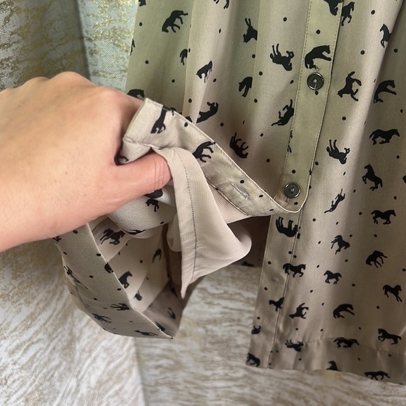 BCBG Generation Cross-Back Sleeveless Collar Dress W Dotted Horse Print Size 8 - Picture 12 of 17